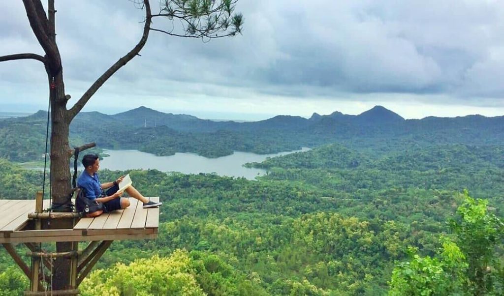 Dek Berbentuk Hati di Kalibiru