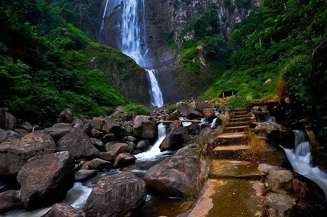 Menjelajahi Beberapa Air Terjun yang Menakjubkan Danau Toba