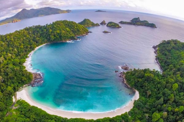 Pantai Wedi Ireng Banyuwangi