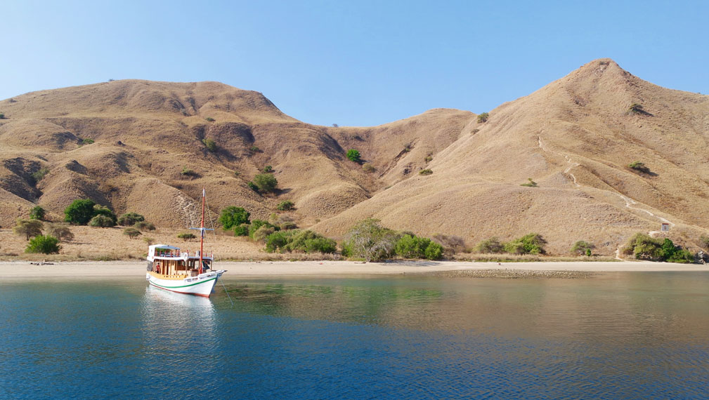 Puncak Pulau GIli Laba