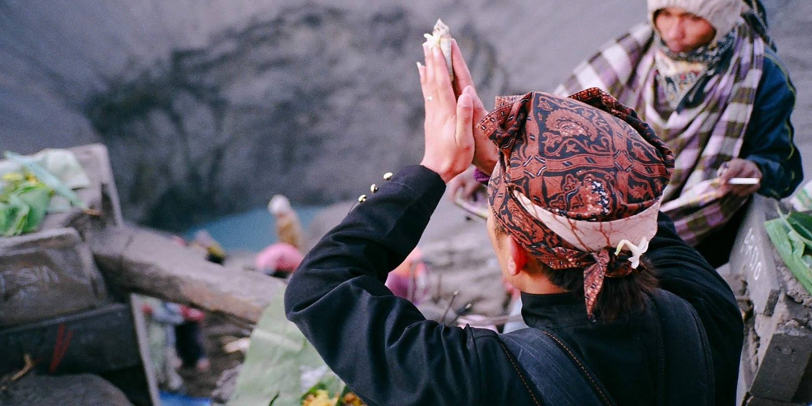 Ritual Tradisional Yadnya Kasada Bromo