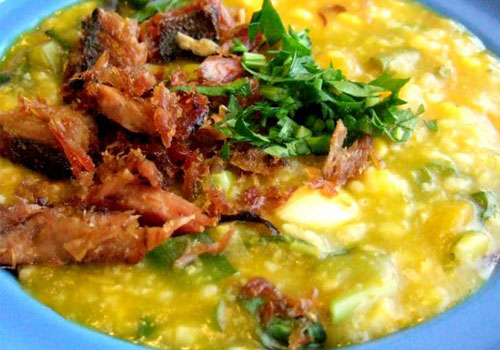 Tinu'tuan (atau Bubur Manado)