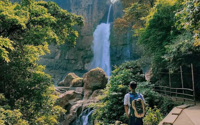 curug cimarinjung sukabumi