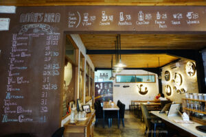 noah barn coffeenery bandung